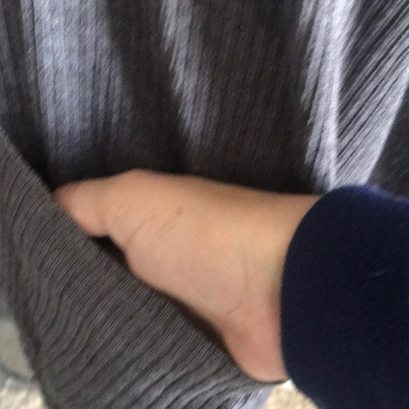 🔥1 hr SALE - Listicle Gray Cardigan, lightweight - Picture 4 of 8